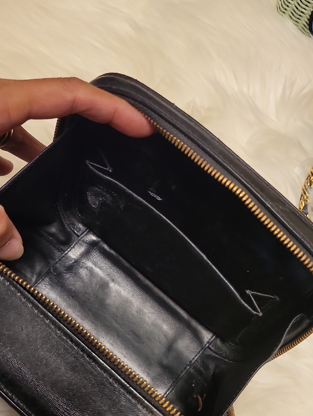 Dolce & Gabbana Black Quilted Leather Crossbody with Gold DG Logo - Picture 7 of 11